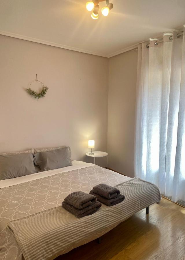 Breton 50 Apartment Logrono Bagian luar foto